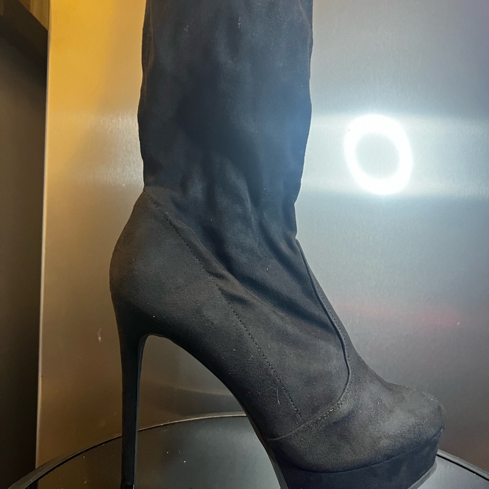 Elegant Black Women's High Heel Boots